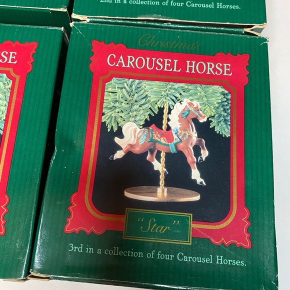 Hallmark carousel ornaments set - Picture 4 of 7